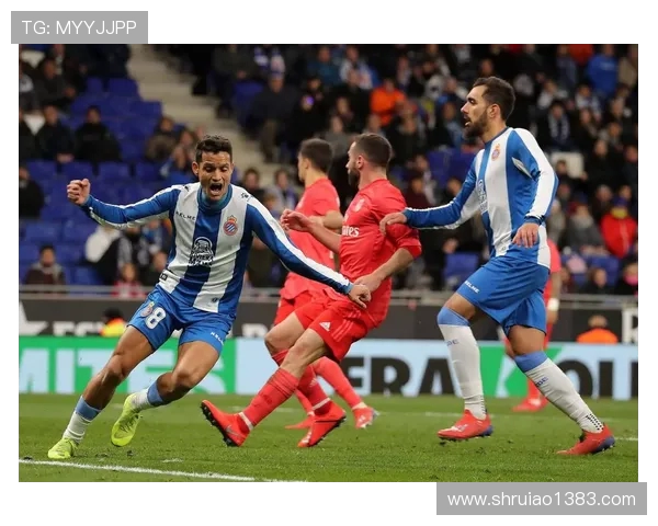 圣克拉与唐迪拉激战正酣谁将赢得这场精彩对决的胜利 圣克拉与唐迪拉激战正酣谁将赢得这场精彩对决的胜利