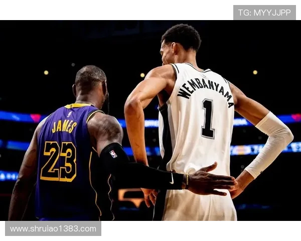 湖人对阵马刺精彩直播头条分析全场比赛亮点与球员表现揭秘