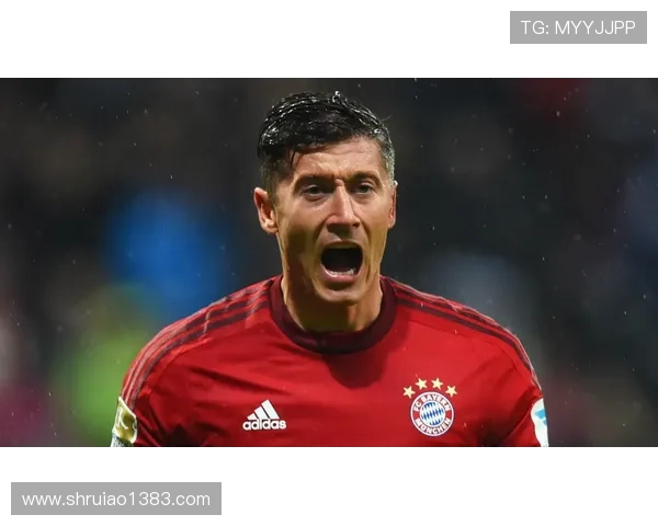 莱万欧冠赛场火力全开10场打入12球射手榜领跑稳获金靴 莱万欧冠赛场火力全开10场打入12球射手榜领跑稳获金靴