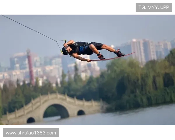 成都极限运动队以93分稳居联赛积分榜首位展现强劲实力